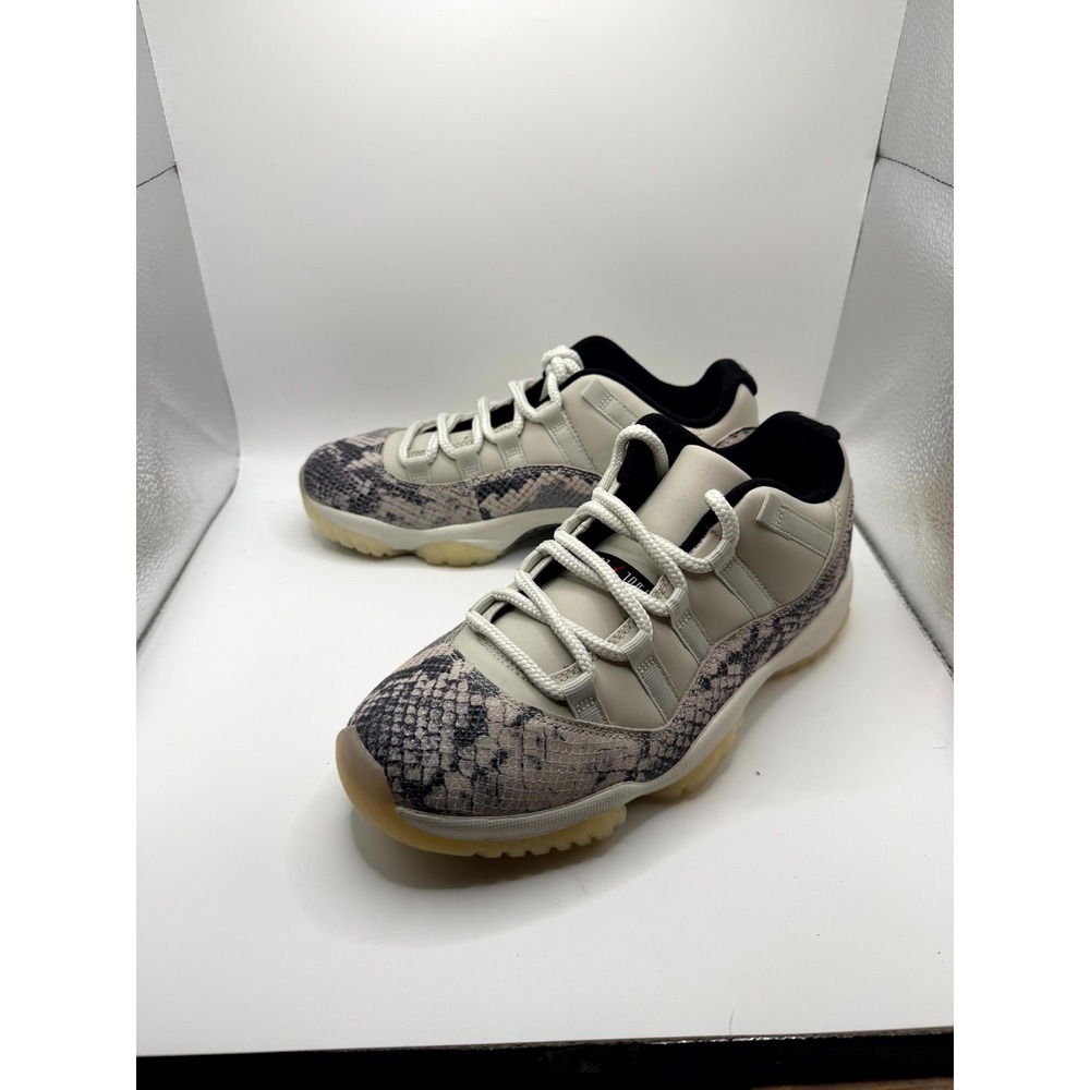 Air Jordan 11 Retro Low CD6846-002 Mens 7.5 Sneaker Light Bone Snakeskin Shoes